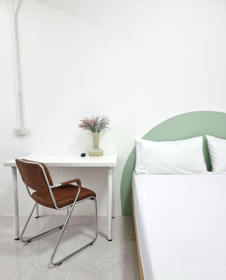 The Zai Apartment Ban Krathum Lom Ngoại thất bức ảnh
