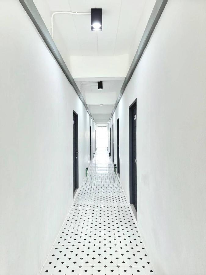 The Zai Apartment Ban Krathum Lom Ngoại thất bức ảnh