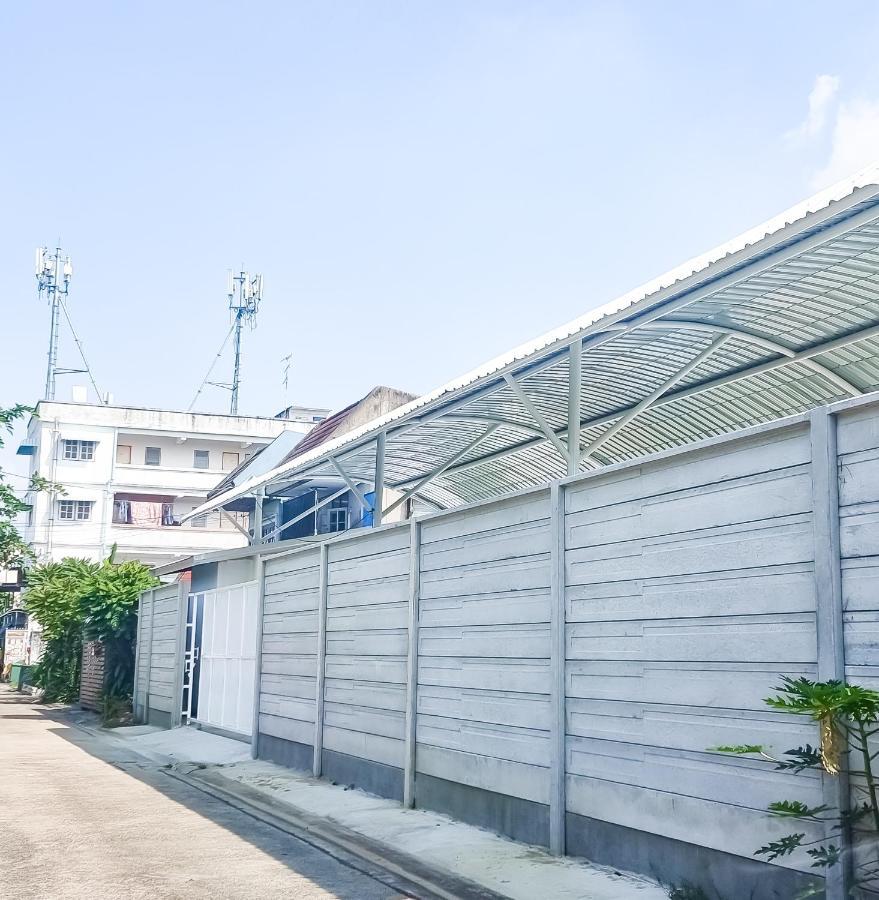 The Zai Apartment Ban Krathum Lom Ngoại thất bức ảnh