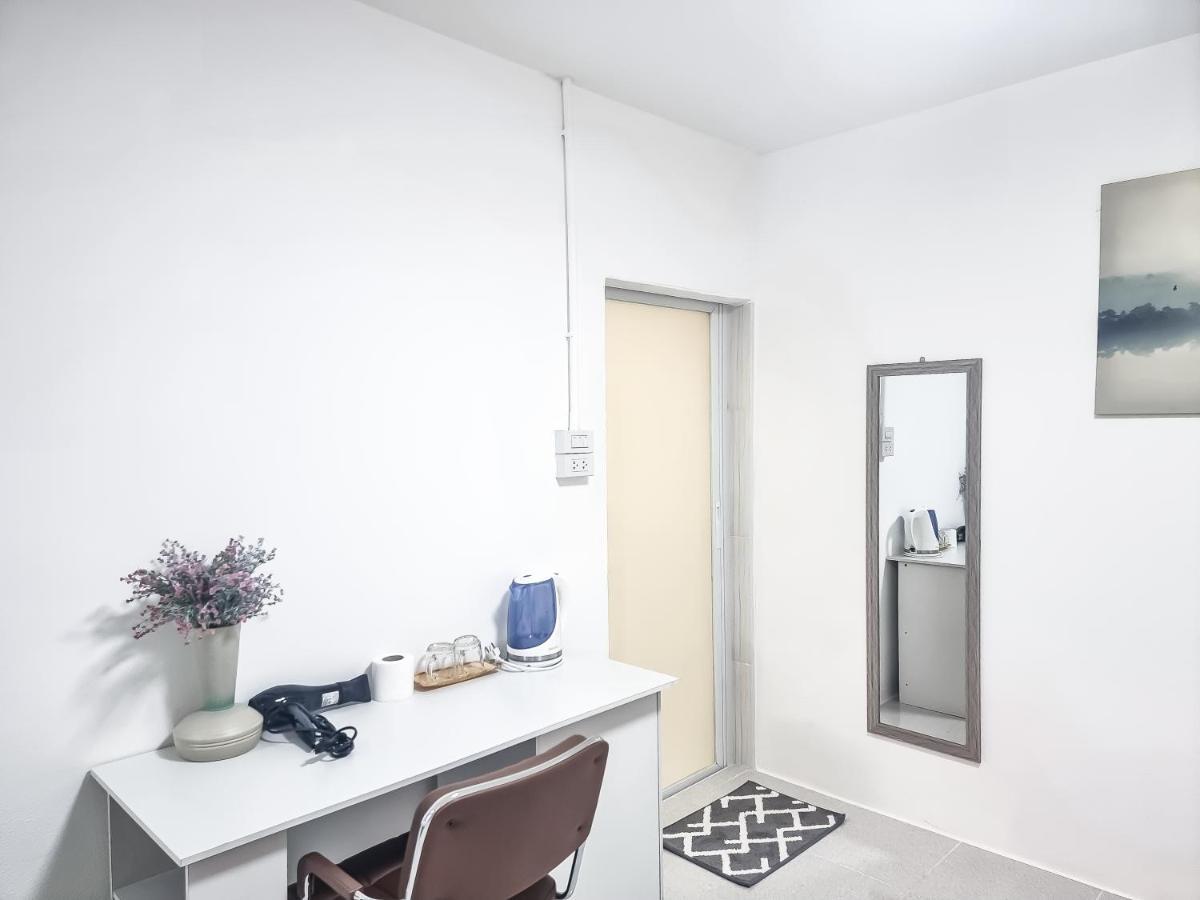 The Zai Apartment Ban Krathum Lom Ngoại thất bức ảnh