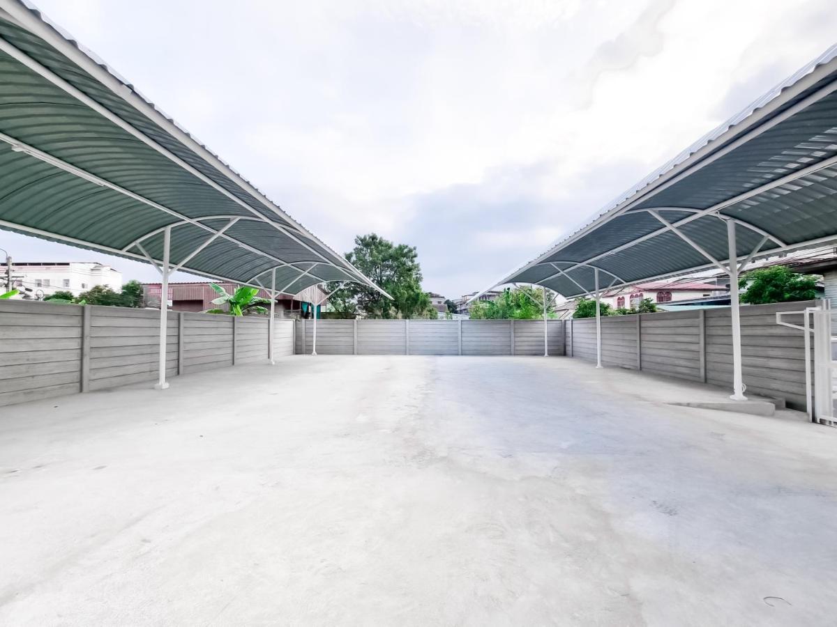 The Zai Apartment Ban Krathum Lom Ngoại thất bức ảnh