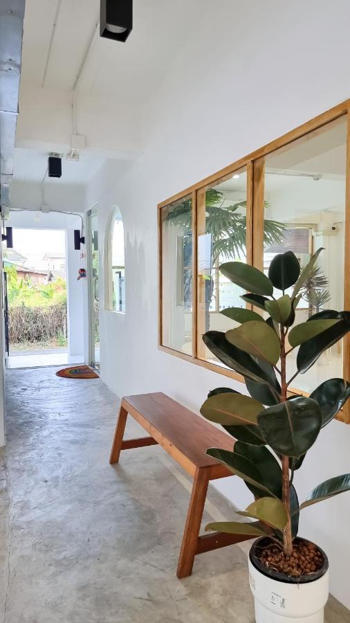 The Zai Apartment Ban Krathum Lom Ngoại thất bức ảnh